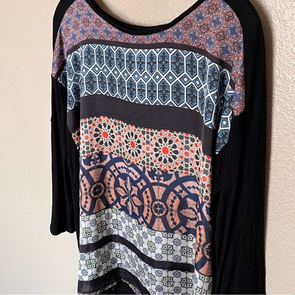 Zara Multi-Color Tile Print Front with Black 3/4 … - image 4